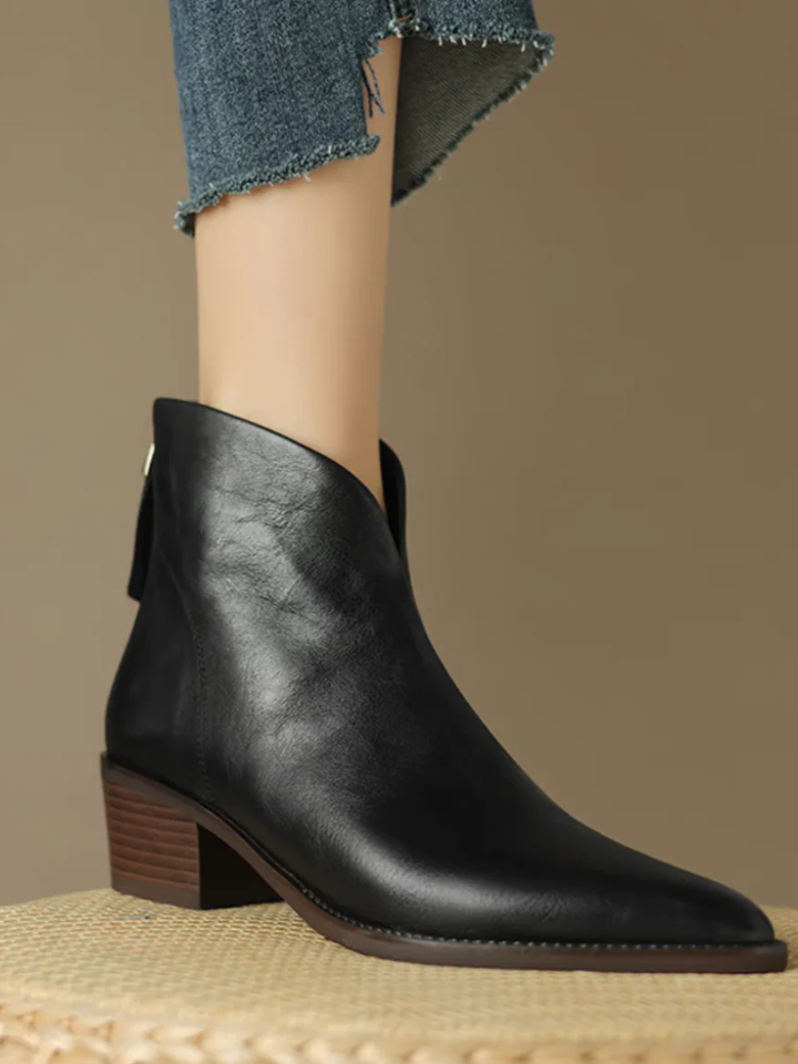 Dafne | Low Heel Ankle Boots