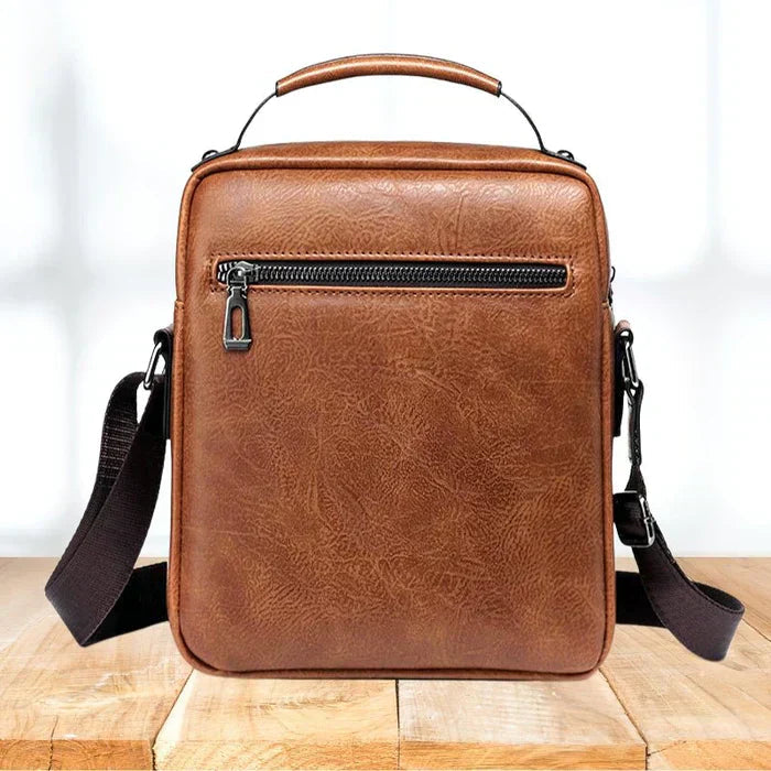 Carlotta | Practical Leather Handbag