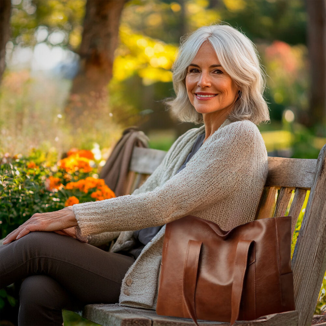 Gaia | Classic Elegance Handbag