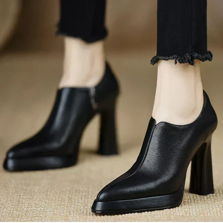 Sandra | Modern Pumps