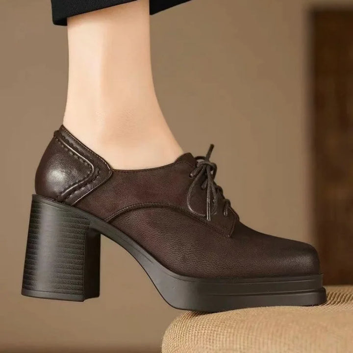 Carla | Classic Pumps