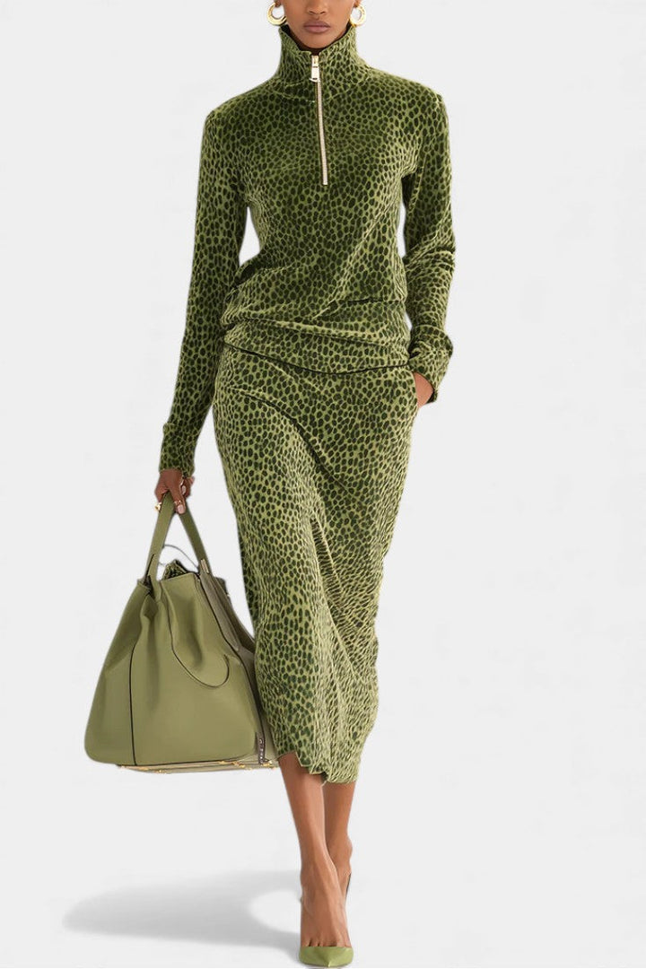 Federica Retro Leopard High Collar Ensemble