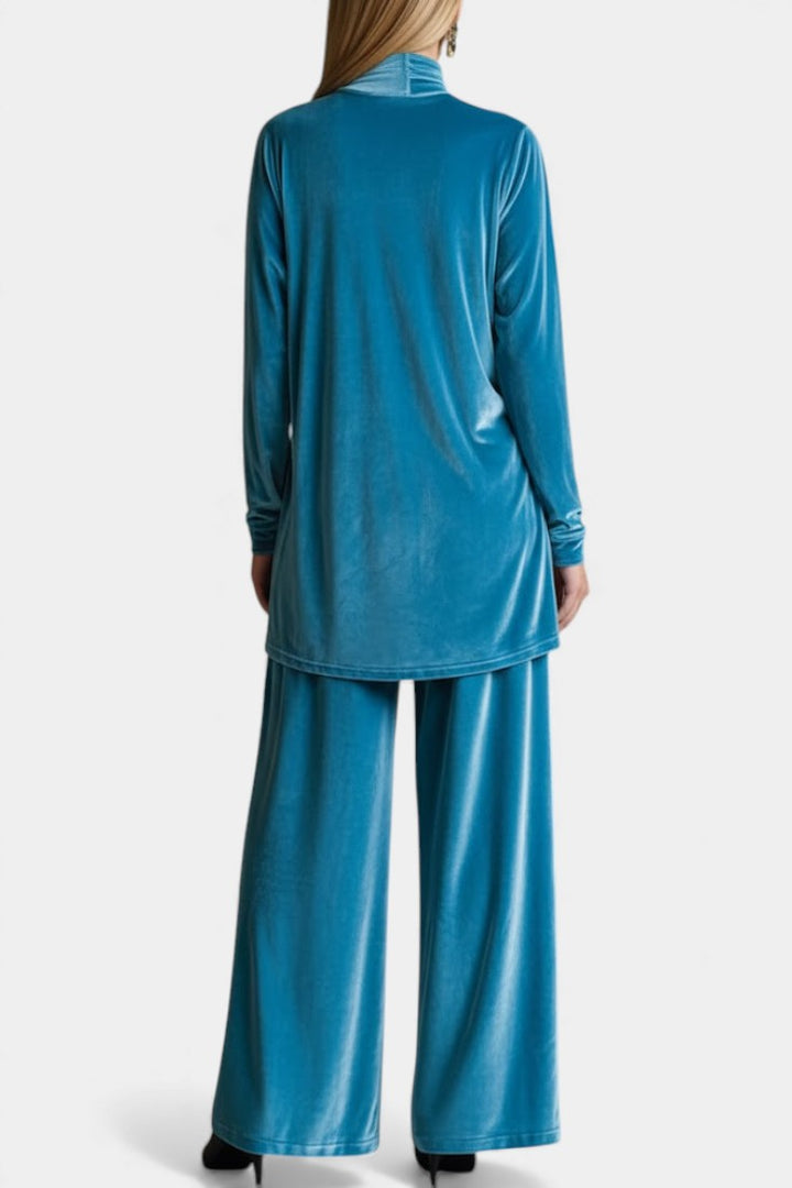 Cesarina Velvet High-Top Sneakers and Split Pants with High Collar
