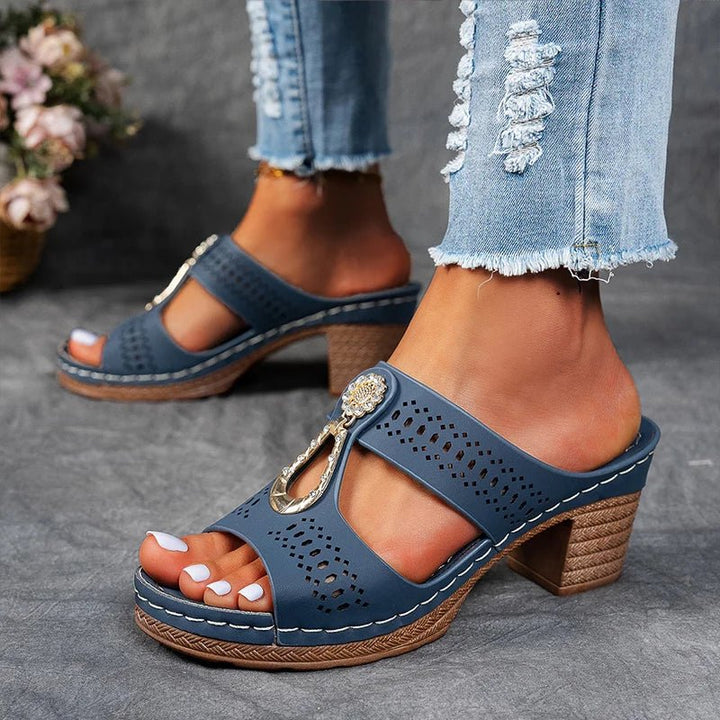 Carla | CHIC AND COMFORTABLE ORTHOPEDIC SANDALS