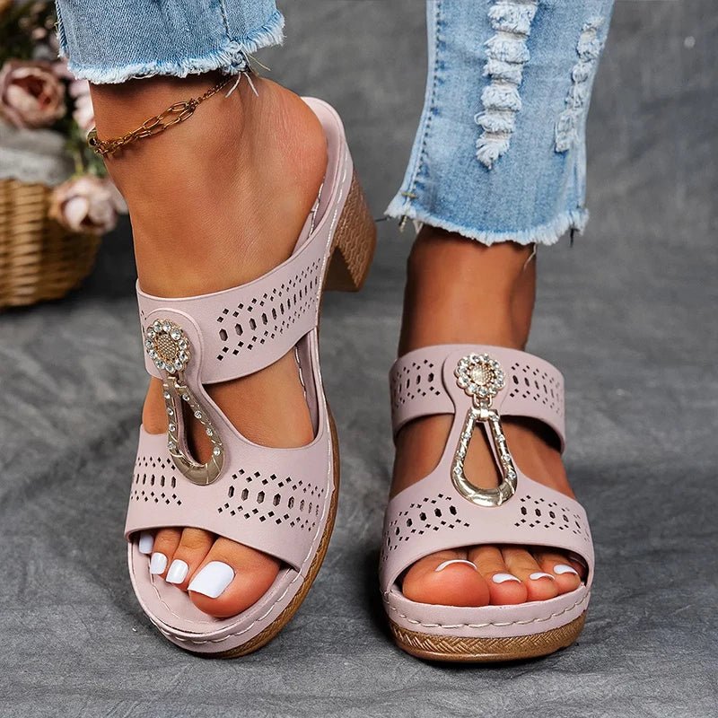 Carla | CHIC AND COMFORTABLE ORTHOPEDIC SANDALS